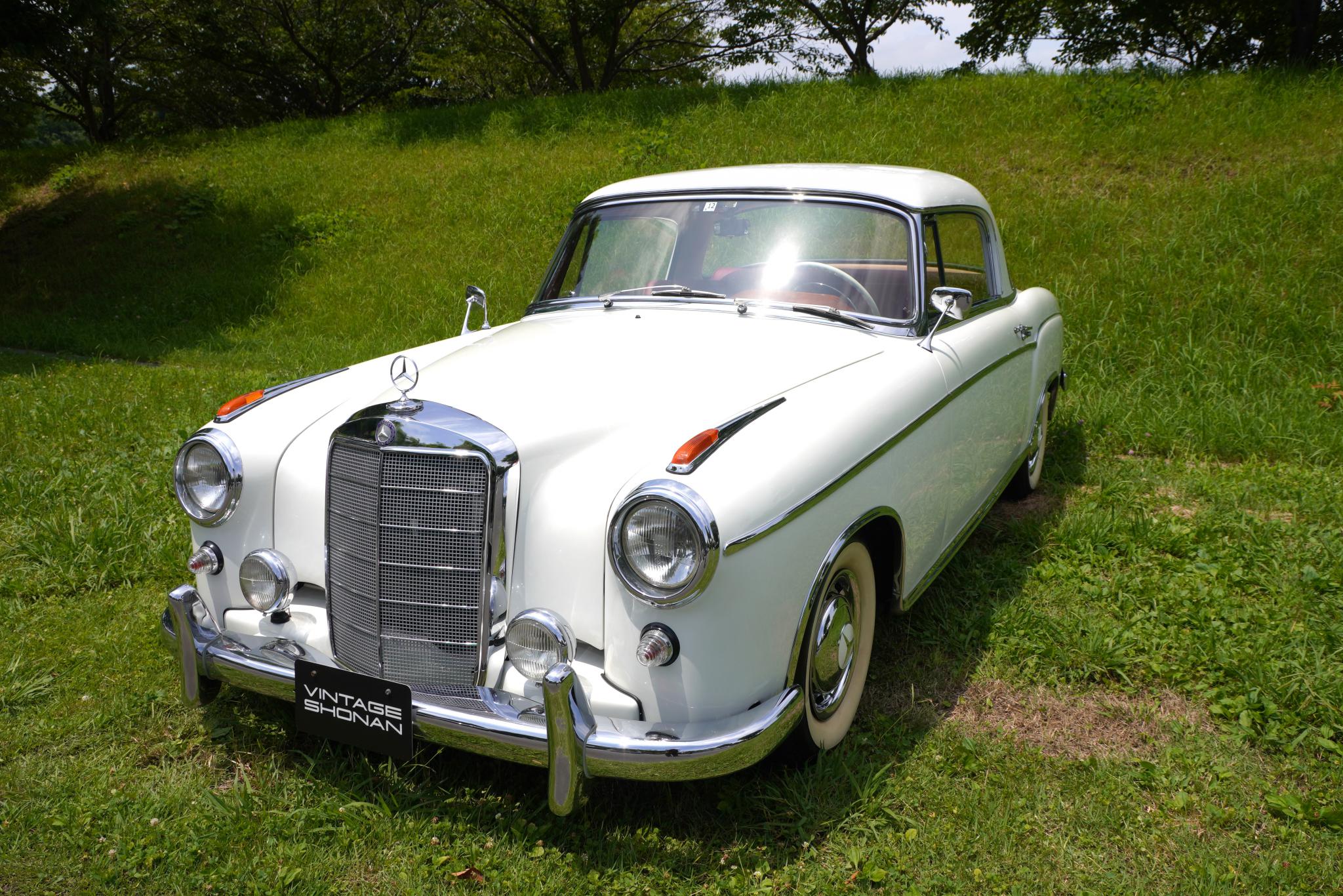 ヴィンテージカー販売 メルセデス・ベンツ 220Sクーペ