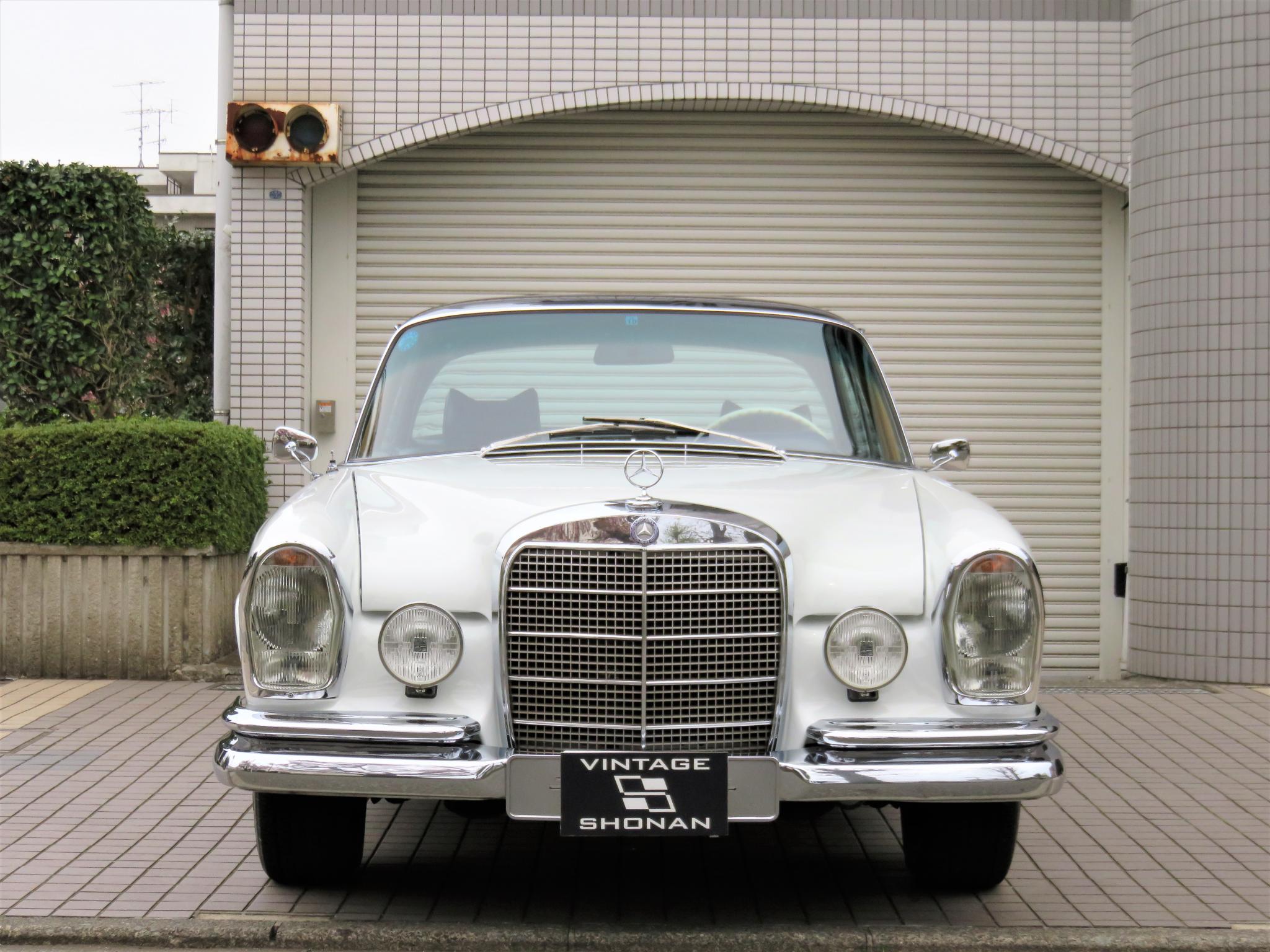 メルセデス・ベンツ 280SE クラッシクカー ヴィンテージカーの専門店 