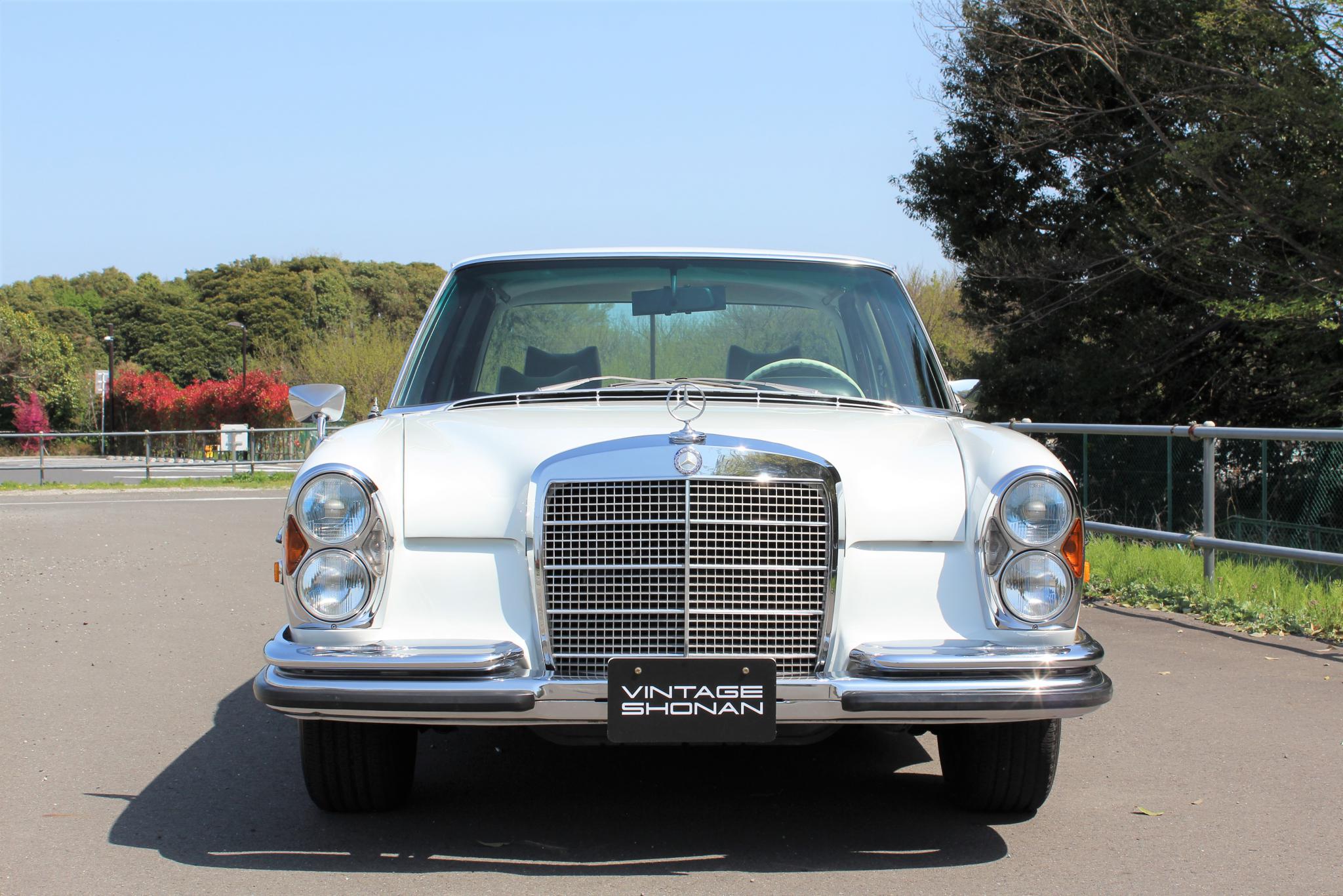 クラシツク―メルセデス―ベンツ113SL-純正ボンネツト販売