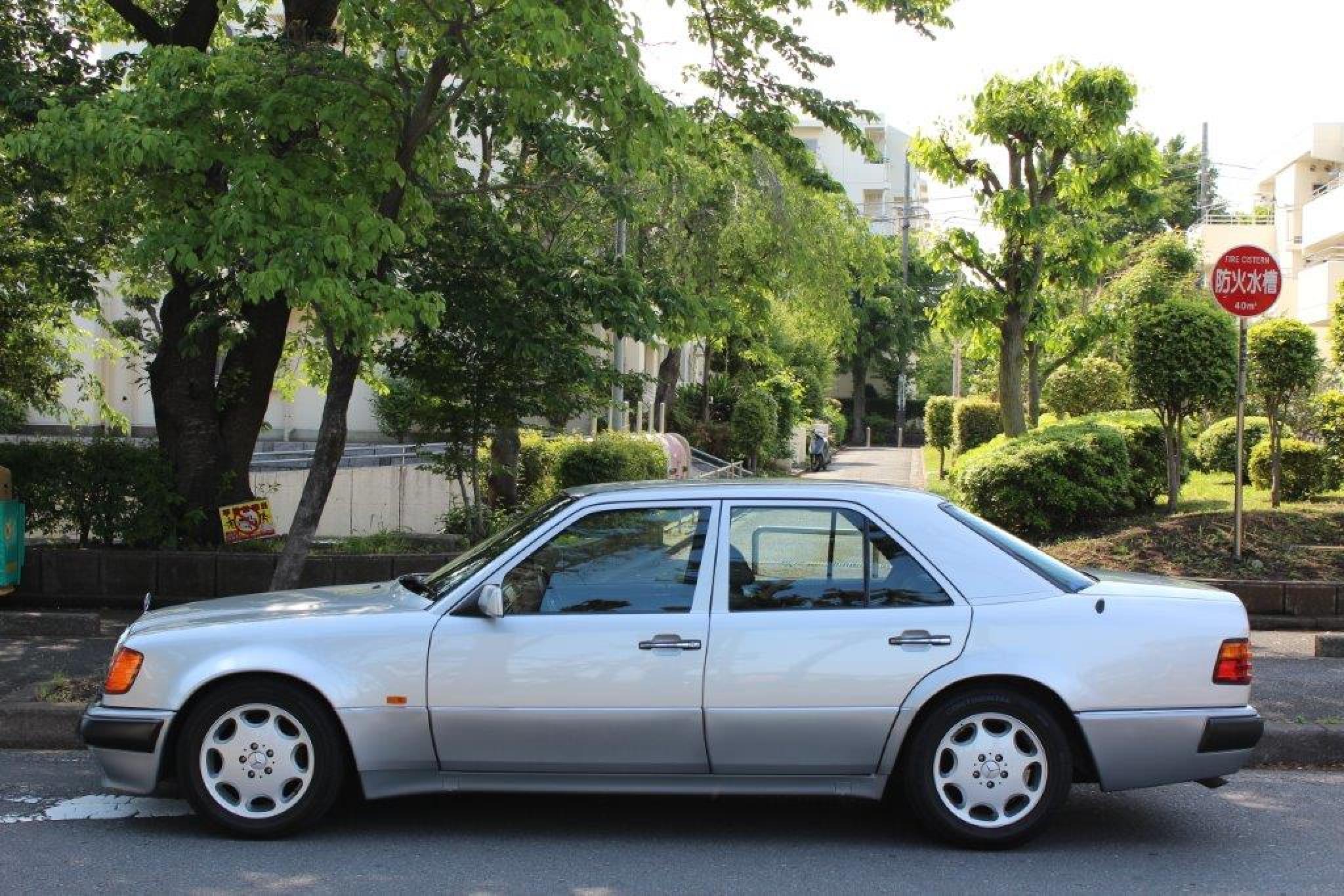 ヴィンテージカー販売 メルセデス・ベンツ 500E