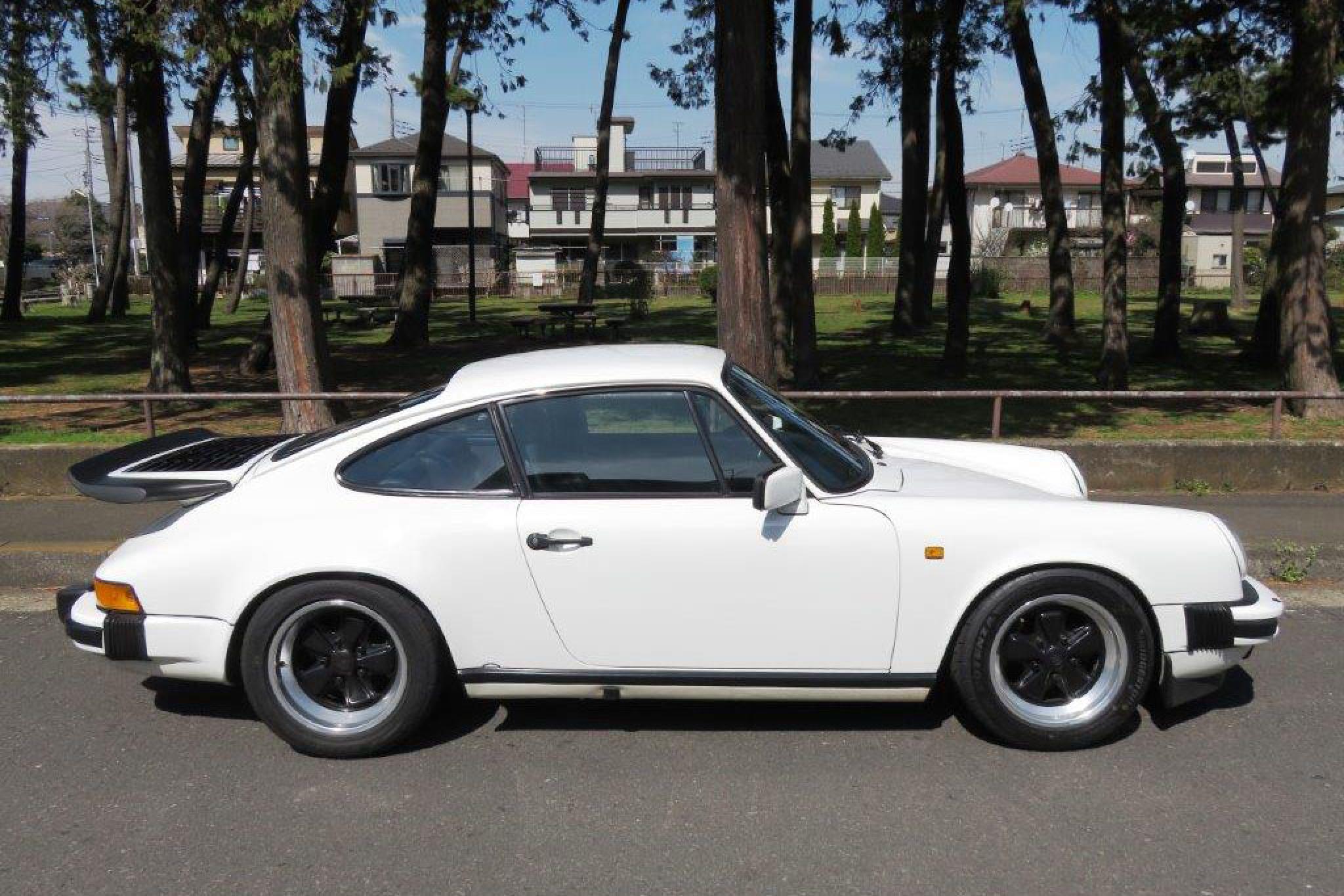 ヴィンテージカー販売 ポルシェ 911カレラ3.2